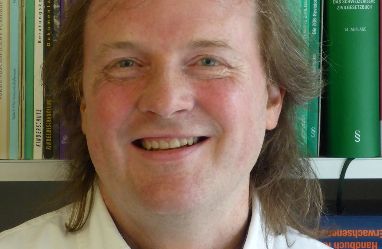 Y. Biderbost